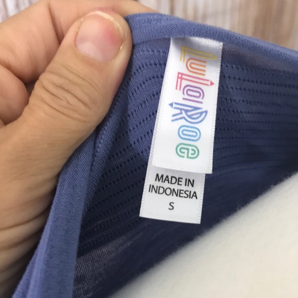 Lularoe short sleeve top - Picture 2 of 2